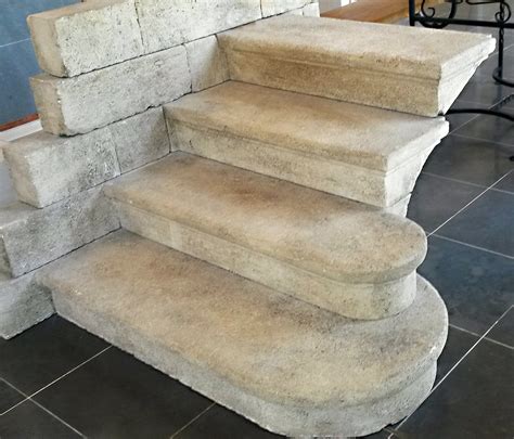 Les prix des escaliers en pierre naturelle se composent de trois parties